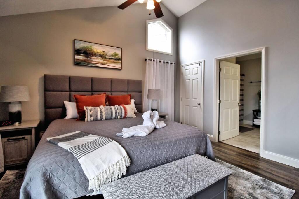 Mountain Escape Chalet-paradise! Holiday home Gatlinburg