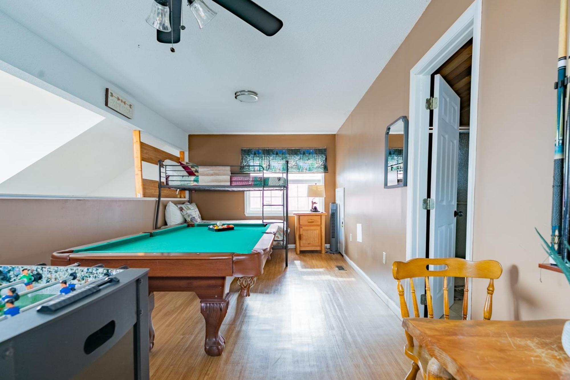 Heavenly View - Bear Themed Cabin, Hottub, Dog-friendly, Near *