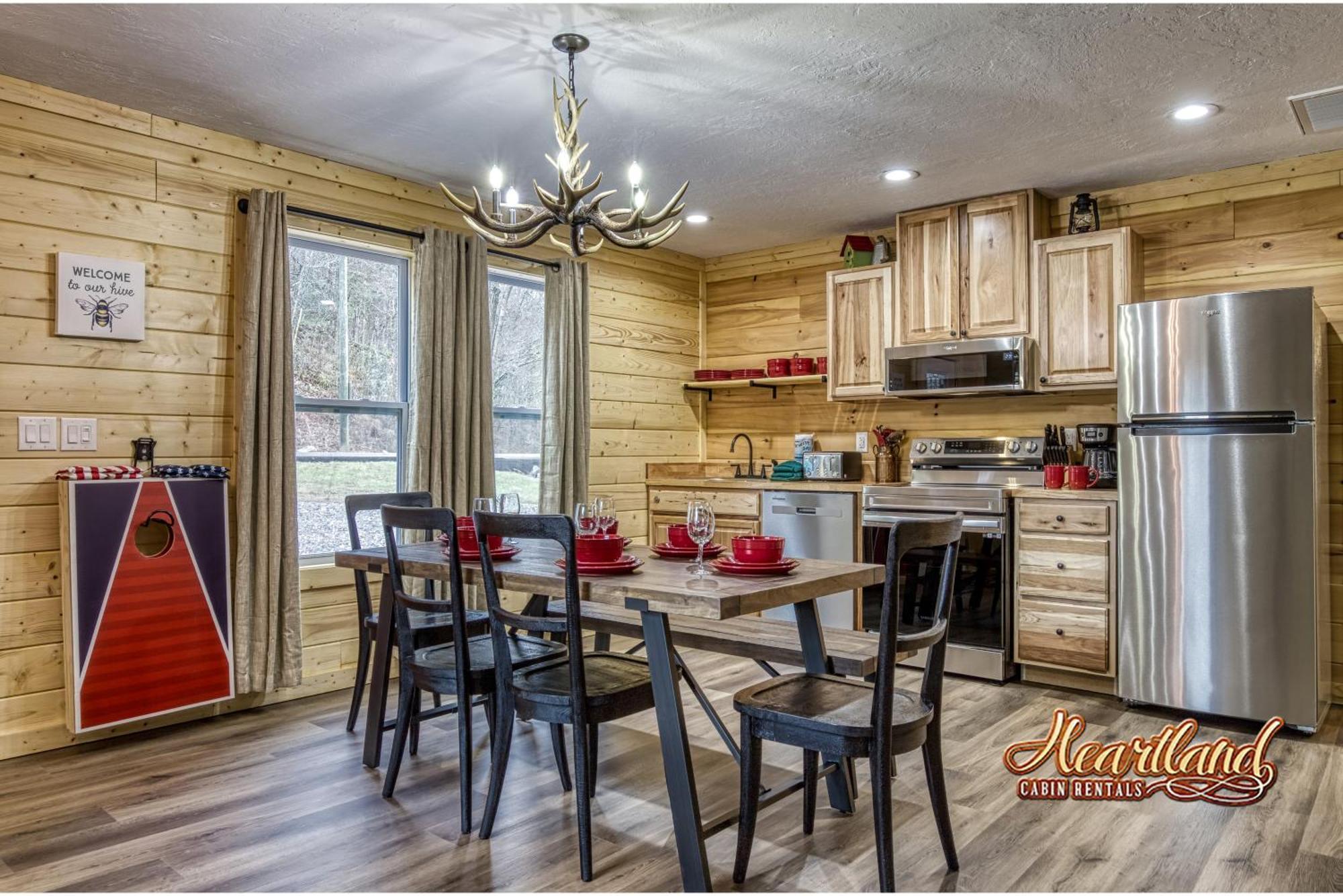 Hidden Creek Cottage! New In Holiday home Gatlinburg