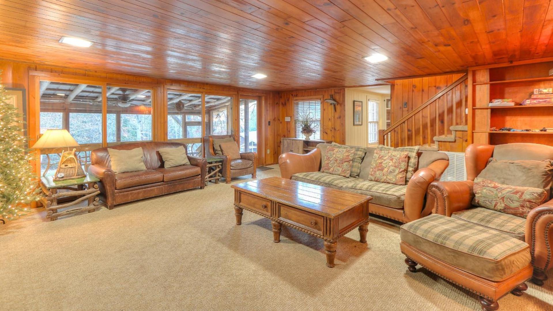 The Fish House At Norton Creek 6 Bedroom Holiday home