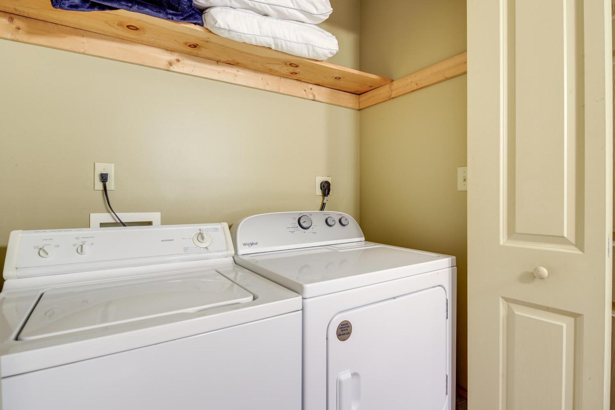 Holiday home Pet-friendly Retreat With Hot Tub! Gatlinburg
