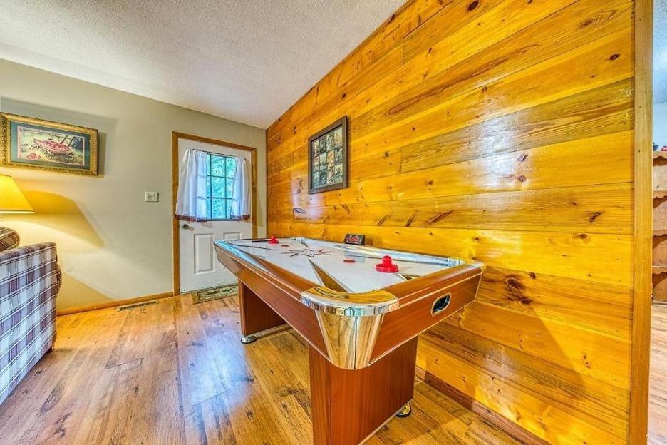 Holiday home Lazy Creek Retreat