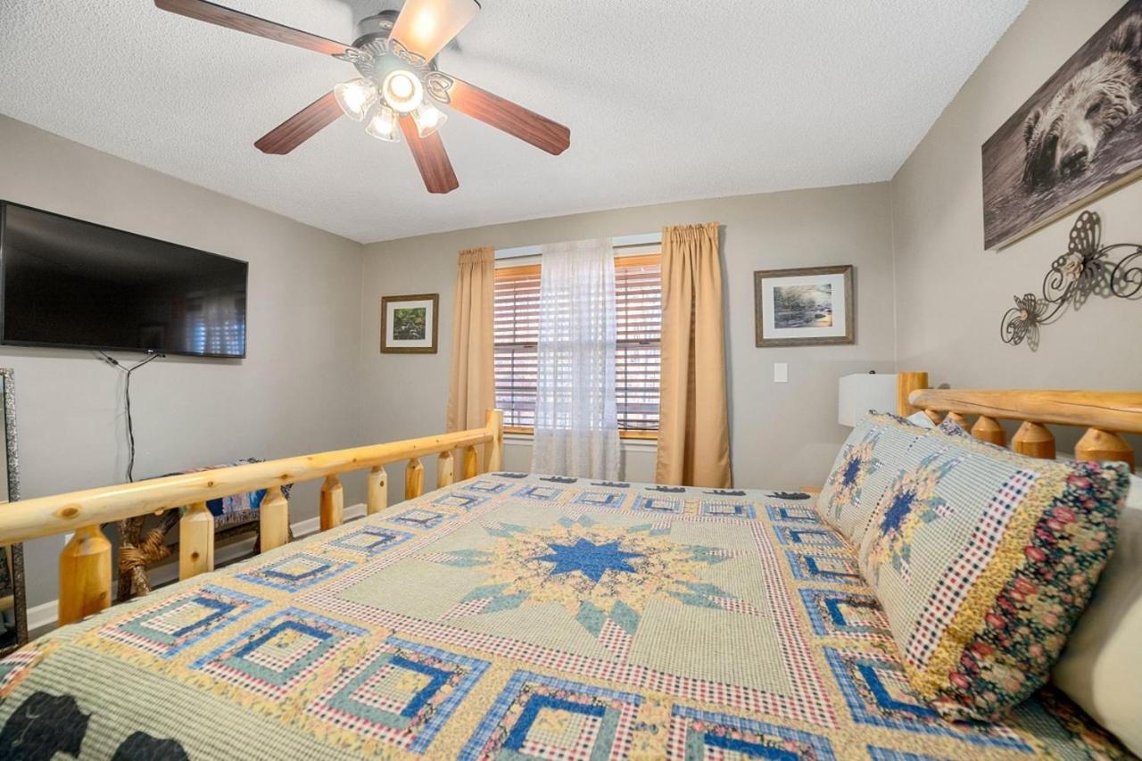 Holiday home Three-bedroom House Gatlinburg