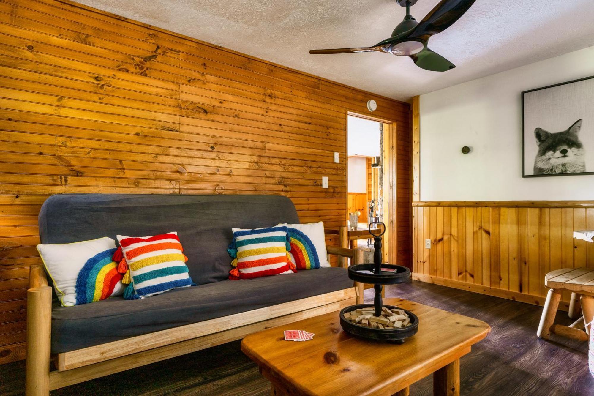 Woodhaven - Private - 3 - Gorgeous Views - 3 Pools - Gamerm - Hottub - Lots Of Bears