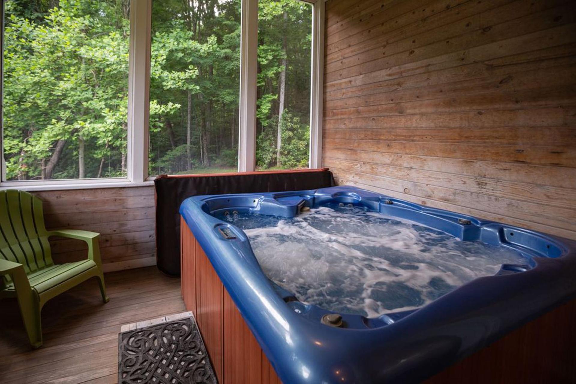 Chalet Beautiful Mountain Views And Privacy. Minutes To Downtown And National Park