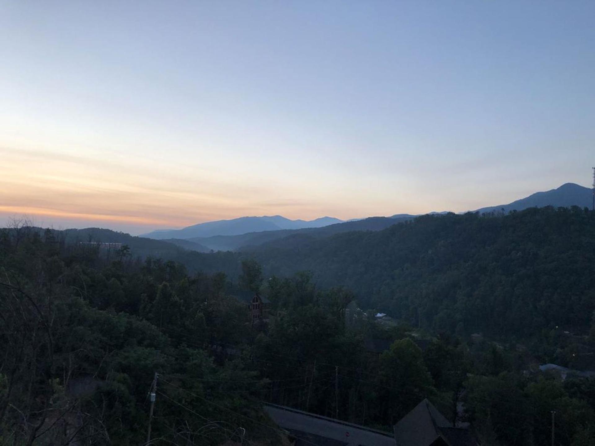 Mountain Haven - Relax & Enjoy Amazing 180 Degree Views Of Mt Leconte * Gatlinburg