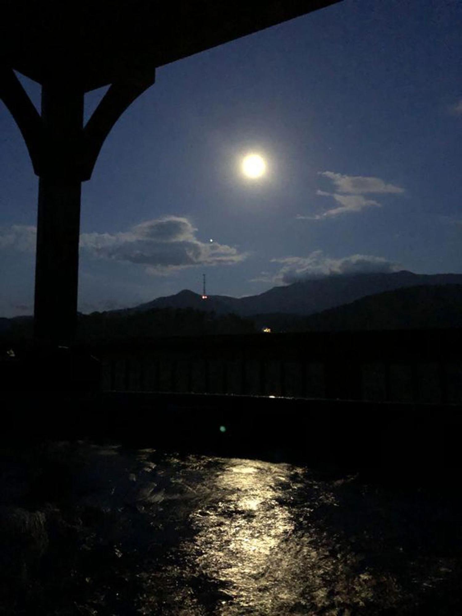 Mountain Haven - Relax & Enjoy Amazing 180 Degree Views Of Mt Leconte *