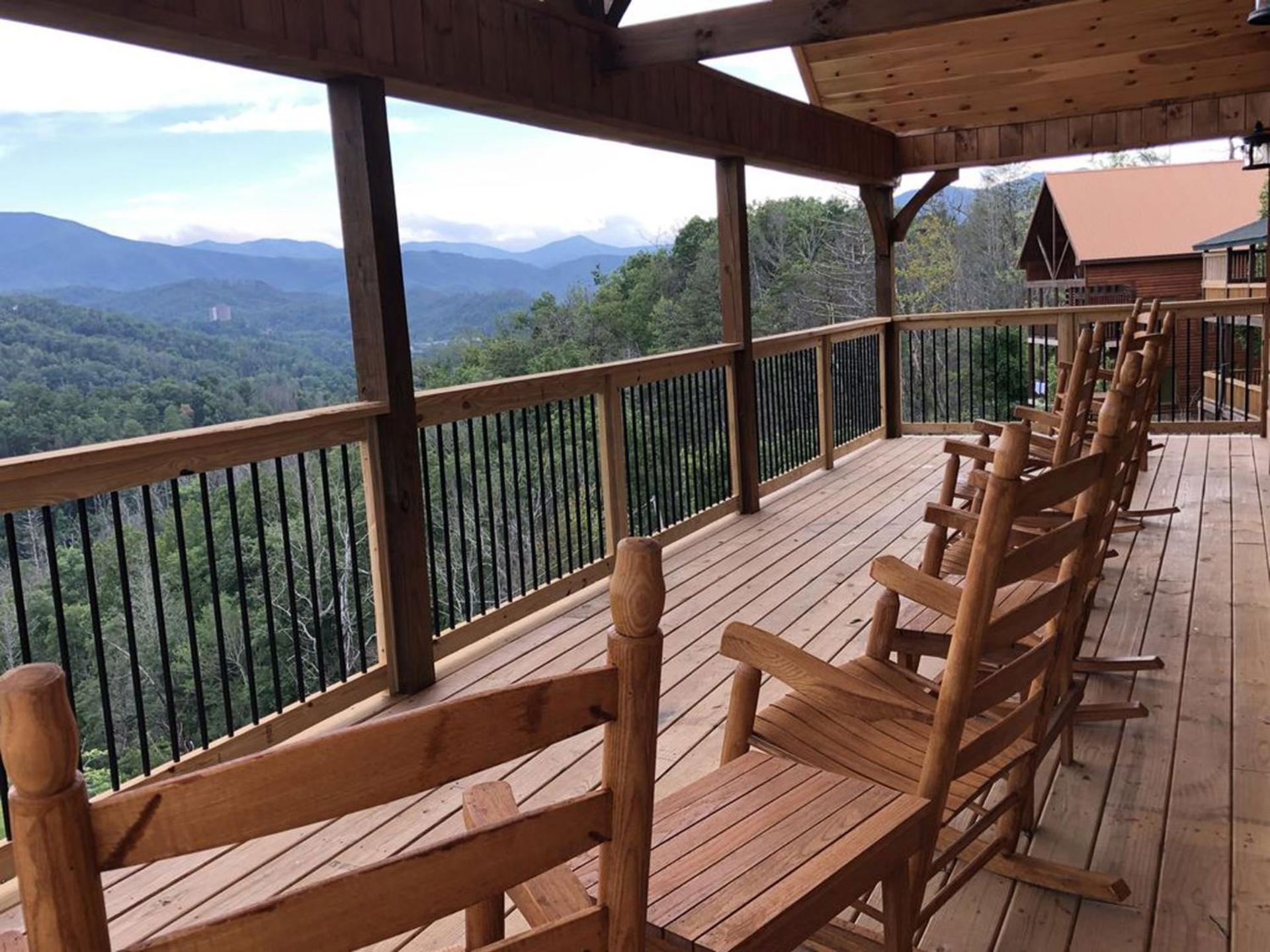 Mountain Haven - Relax & Enjoy Amazing 180 Degree Views Of Mt Leconte Holiday home
