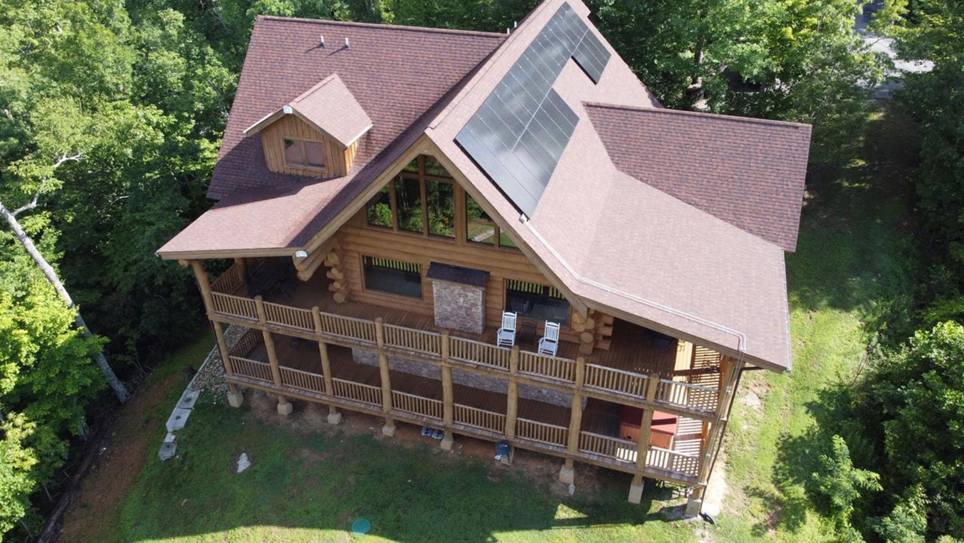 Big Bear Ridge Lodge: Mountain View Log Retreat *