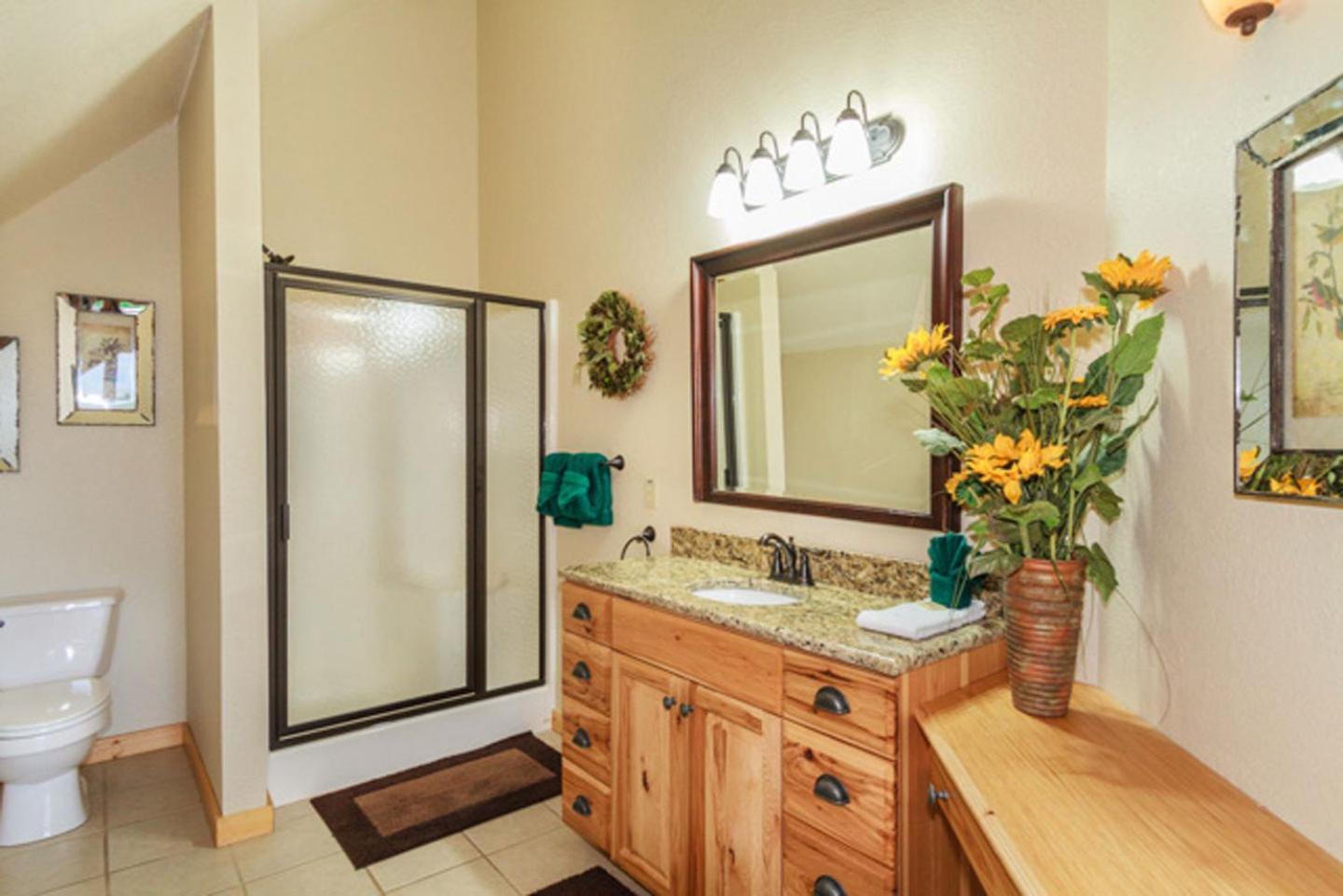 Holiday home Big Bear Ridge Lodge: Mountain View Log Retreat