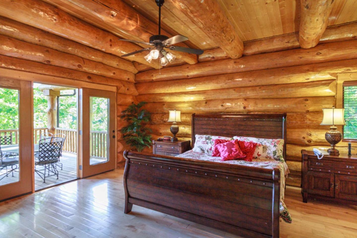 Big Bear Ridge Lodge: Mountain View Log Retreat