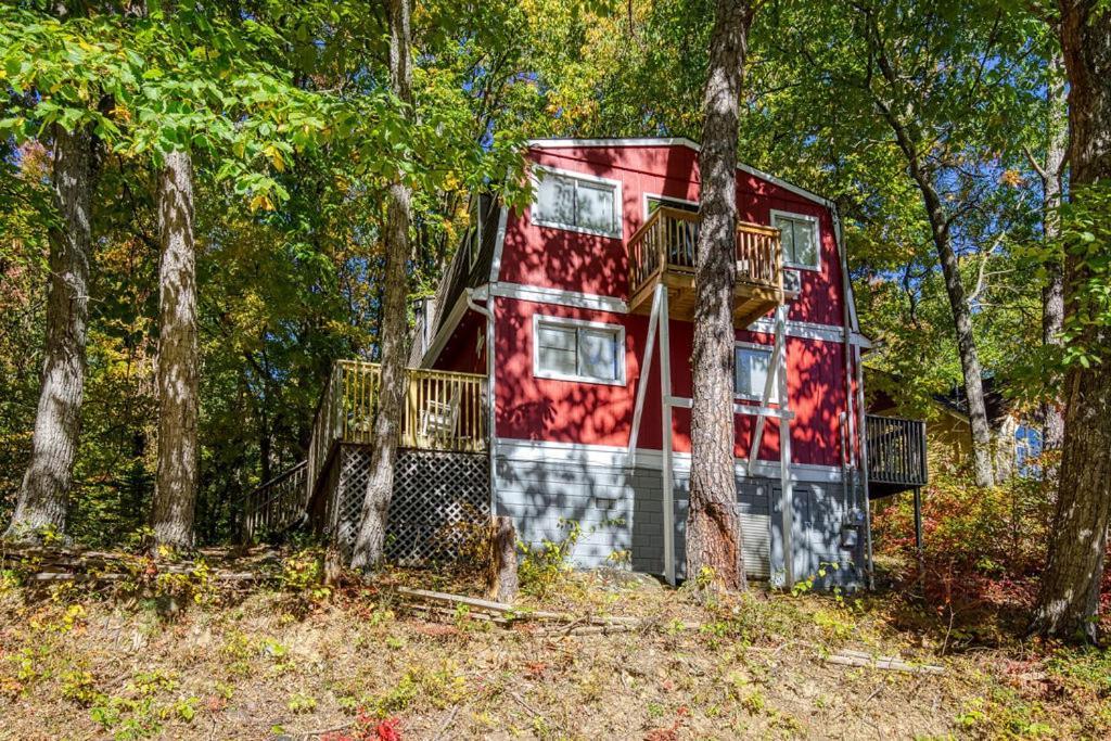 Chalet Four Bears Den, Hot Tub, 1089 Of Free Attraction Tickets For Each Paid Day, Dollywood And *