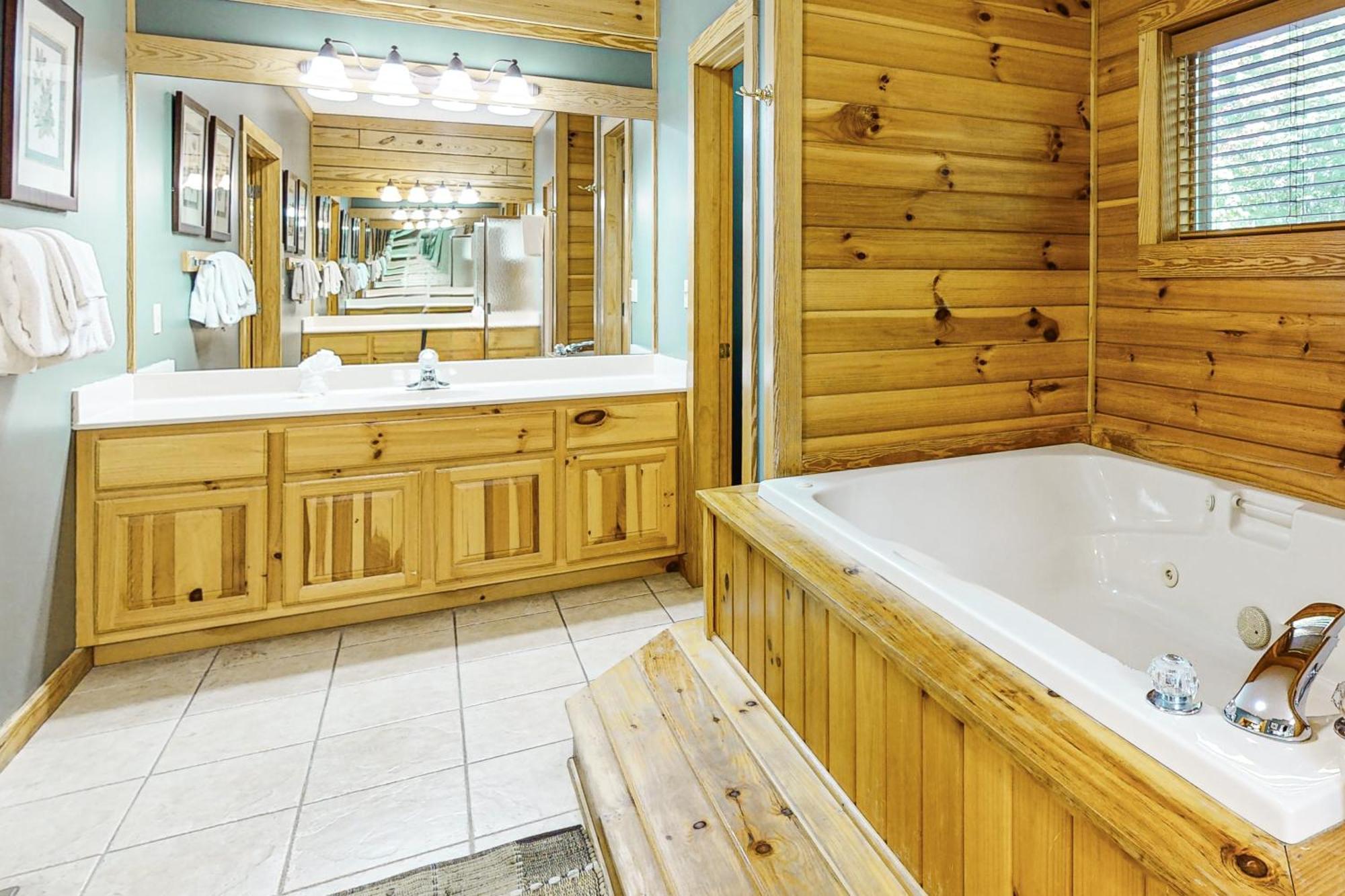 Woodland Hideaway Gatlinburg