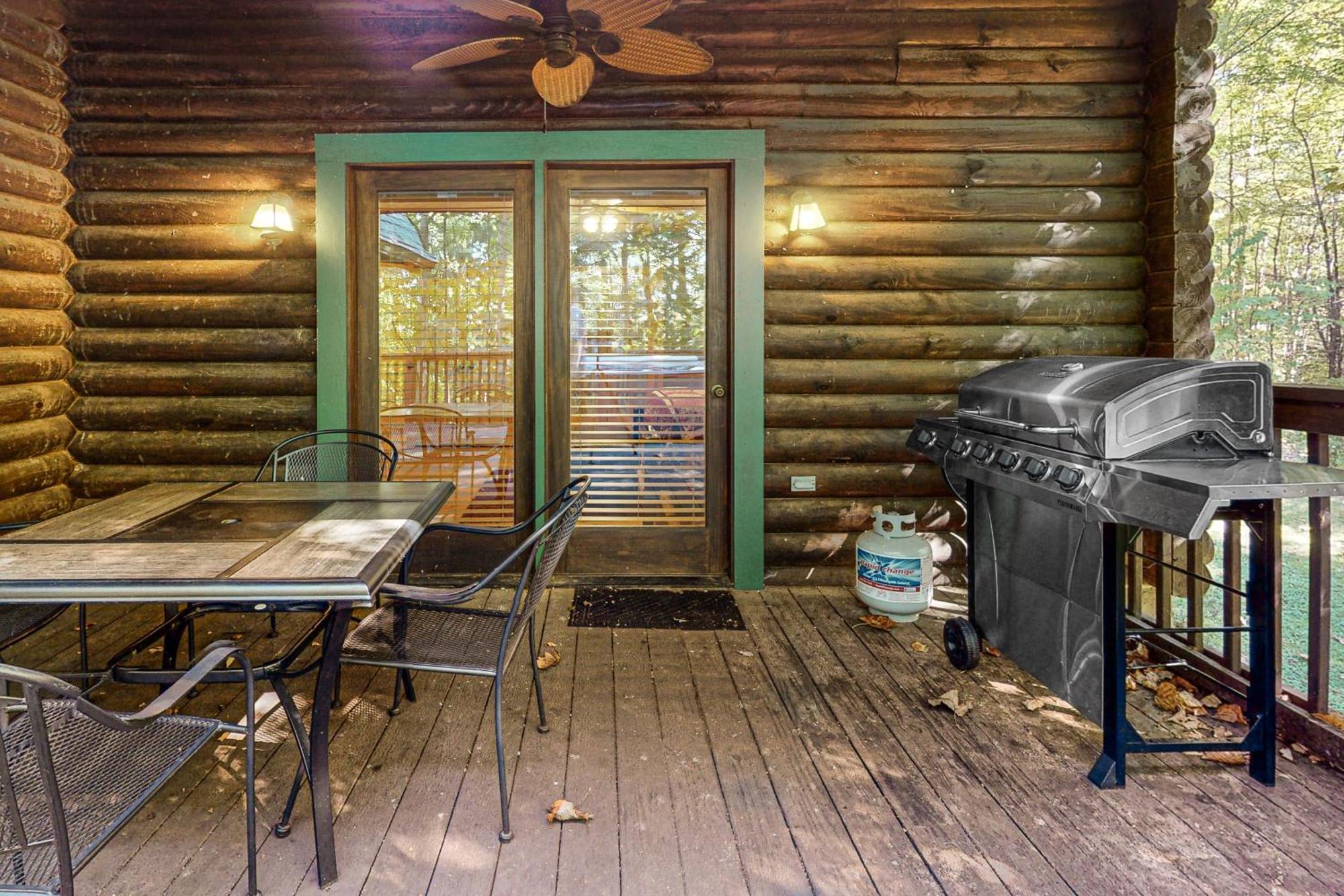 Woodland Hideaway * Gatlinburg