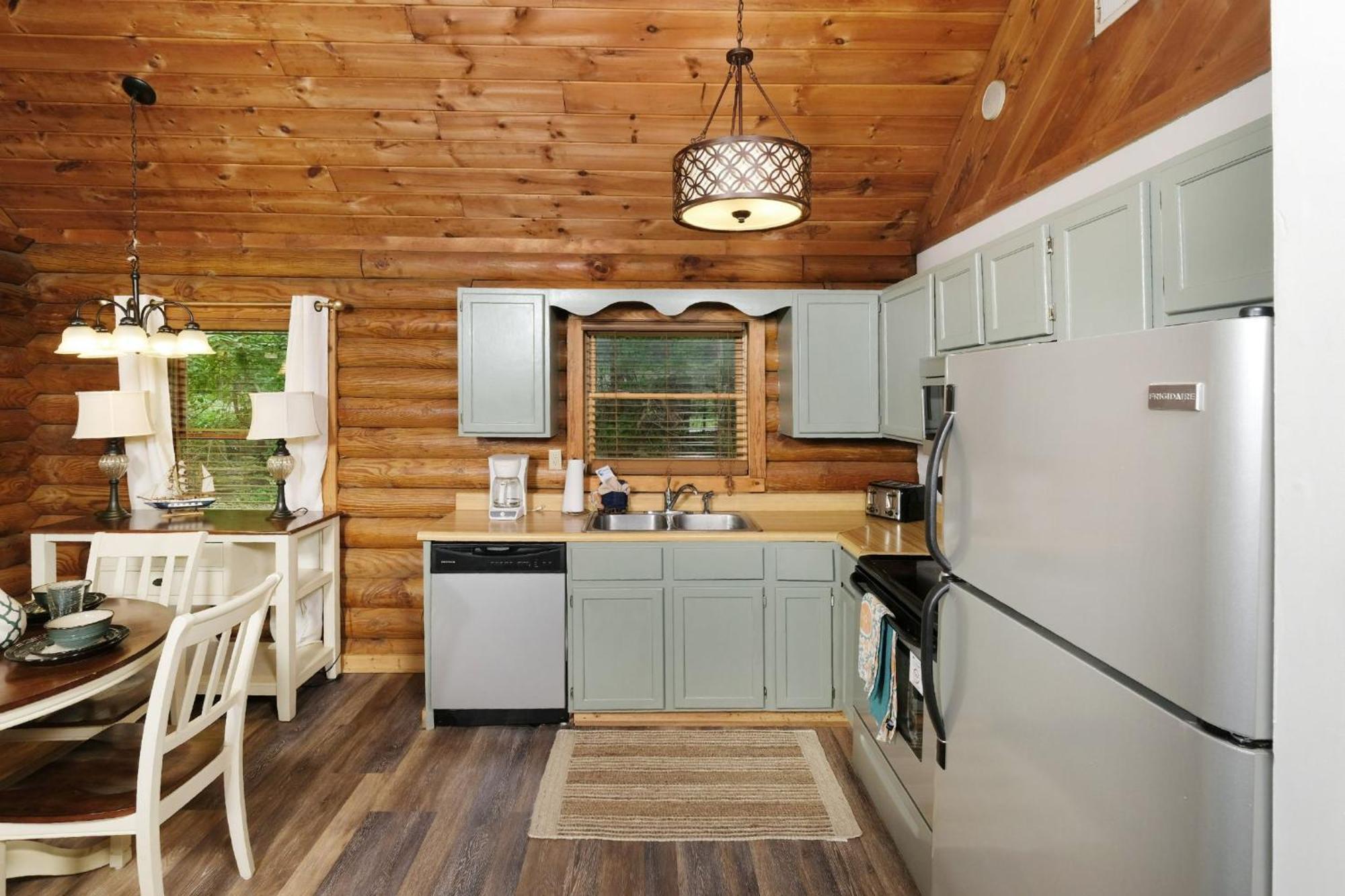 Villa Grove Creek Gatlinburg