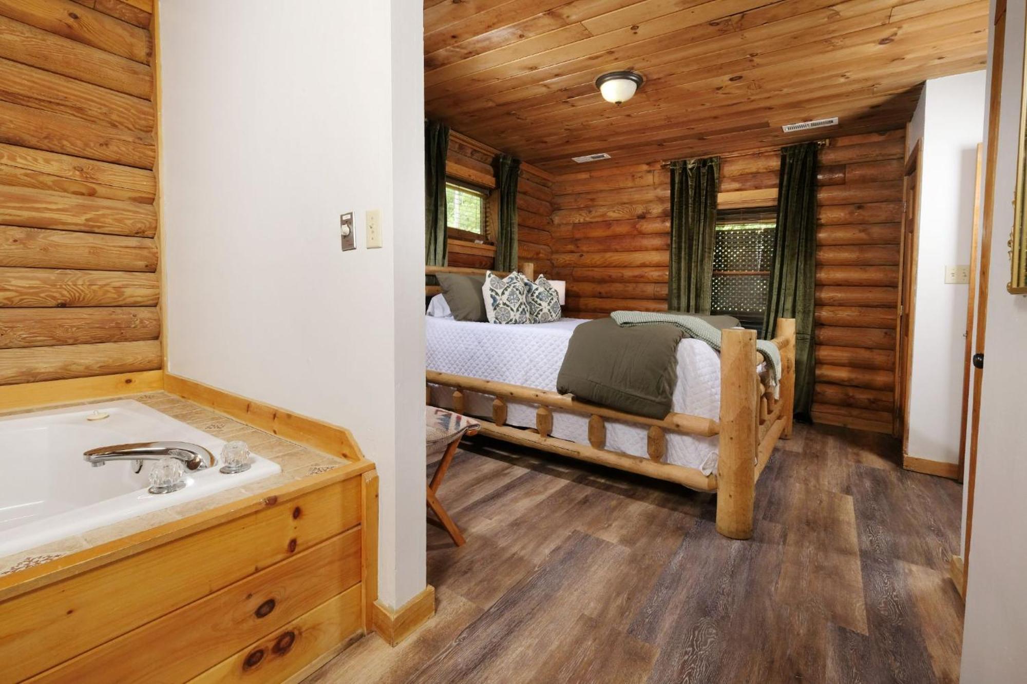Grove Creek Gatlinburg