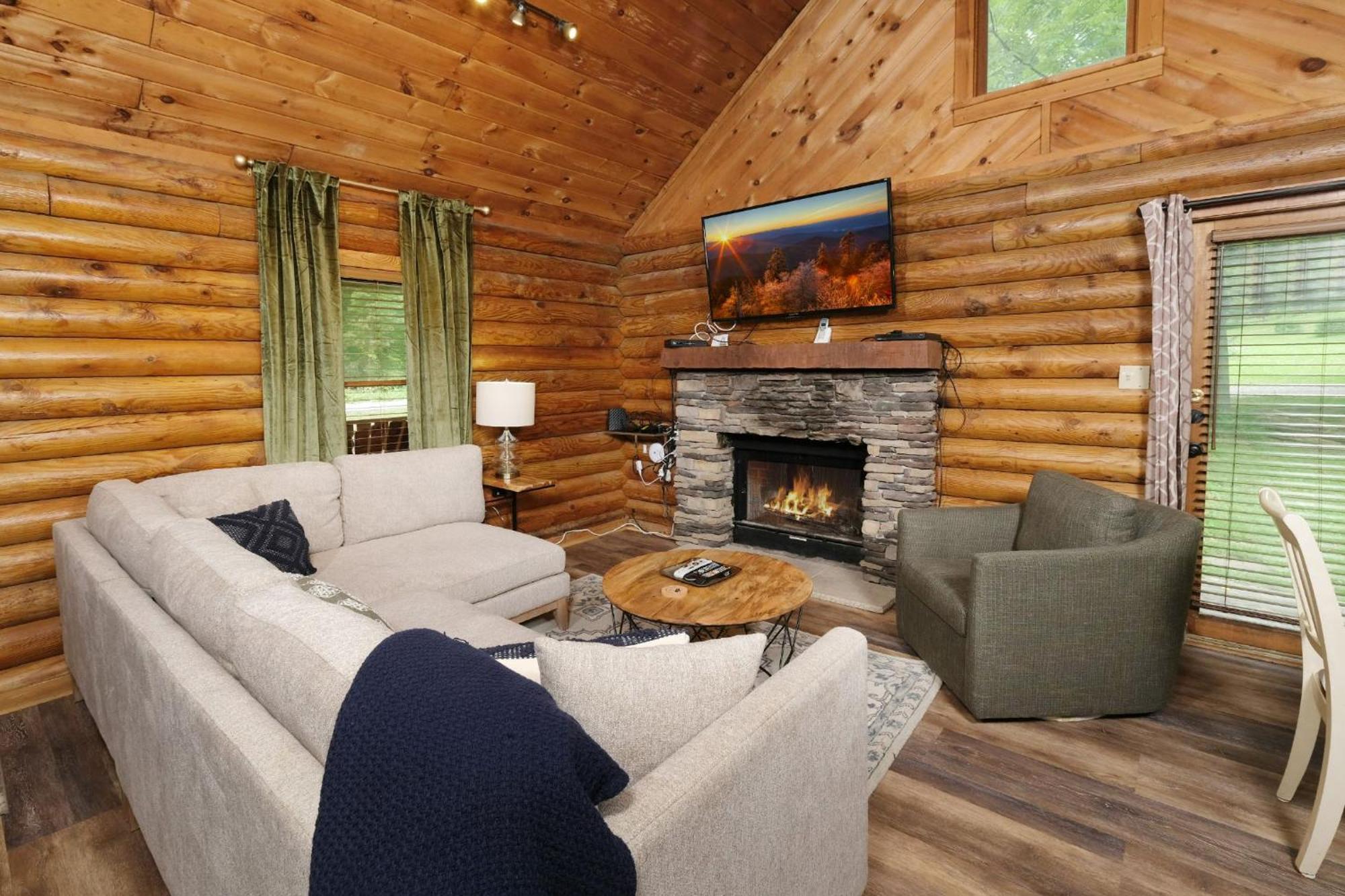Grove Creek * Gatlinburg
