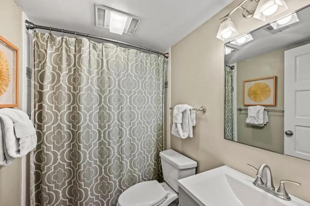 Apartment Views & Fireplace - Minutes To Gburg And Ober - *
