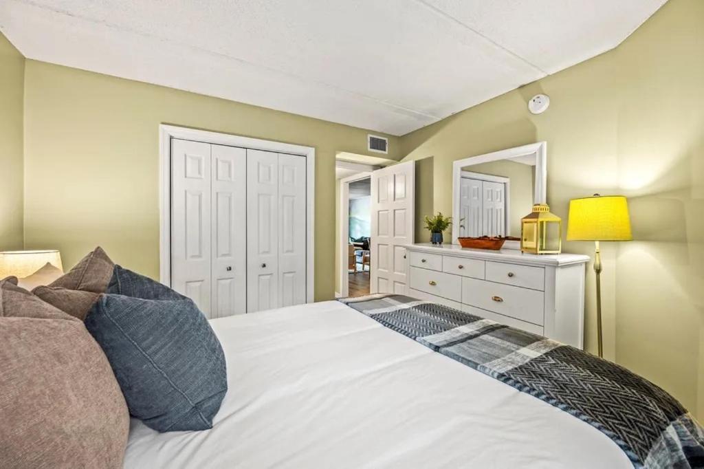 Views & Fireplace - Minutes To Gburg And Ober -