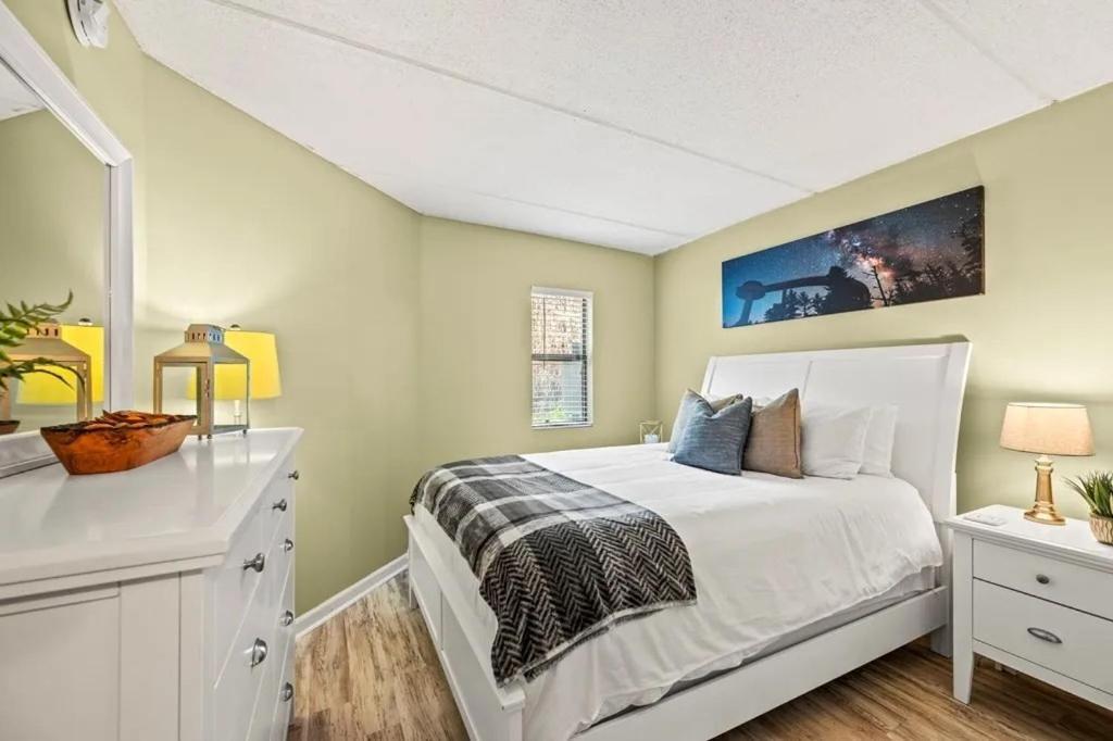 Apartment Views & Fireplace - Minutes To Gburg And Ober -