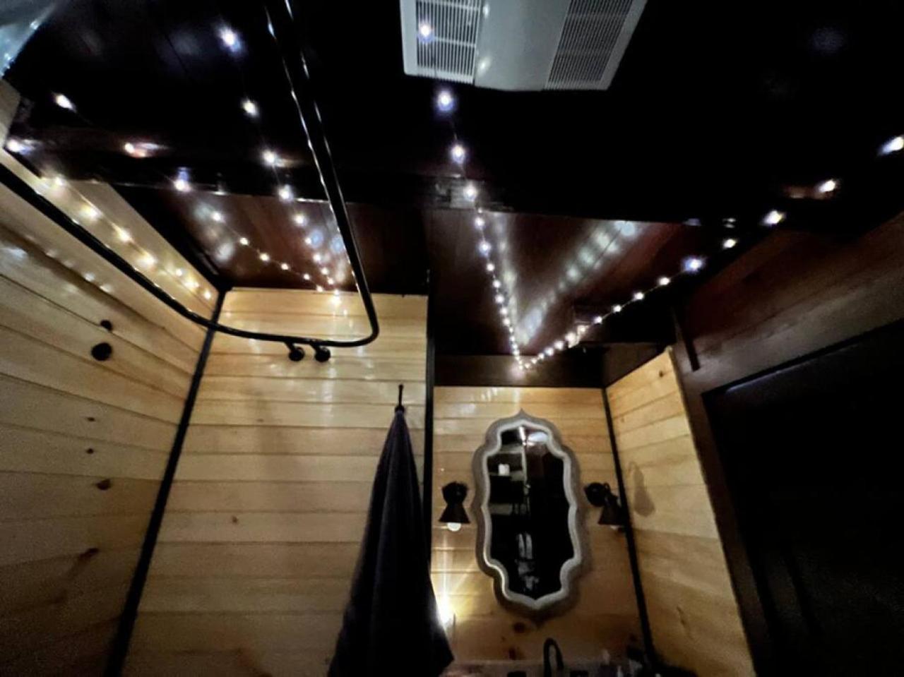 Smoky Speakeasy 2 2 Hot Tubs And Private Pool *