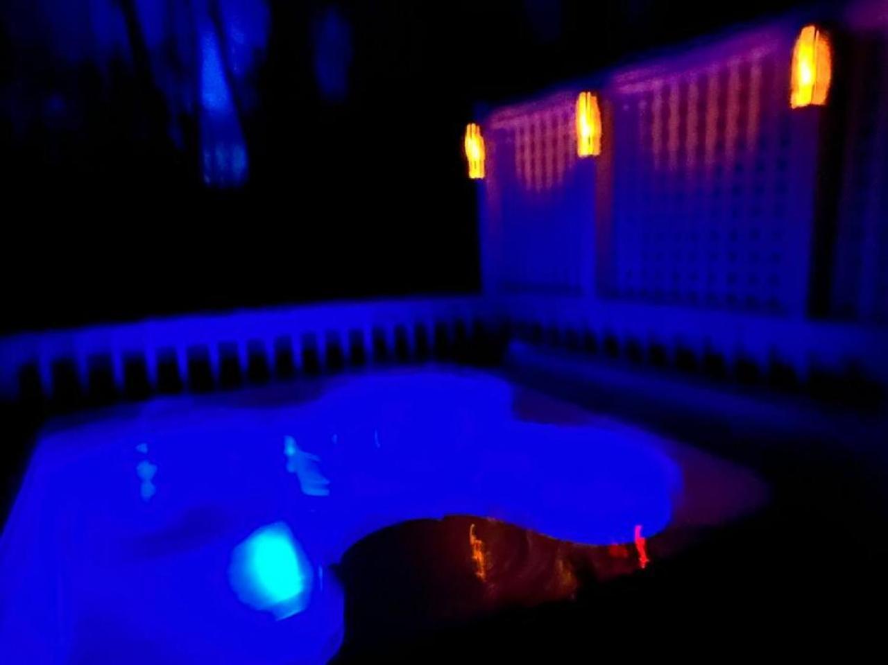 Smoky Speakeasy 2 2 Hot Tubs And Private Pool
