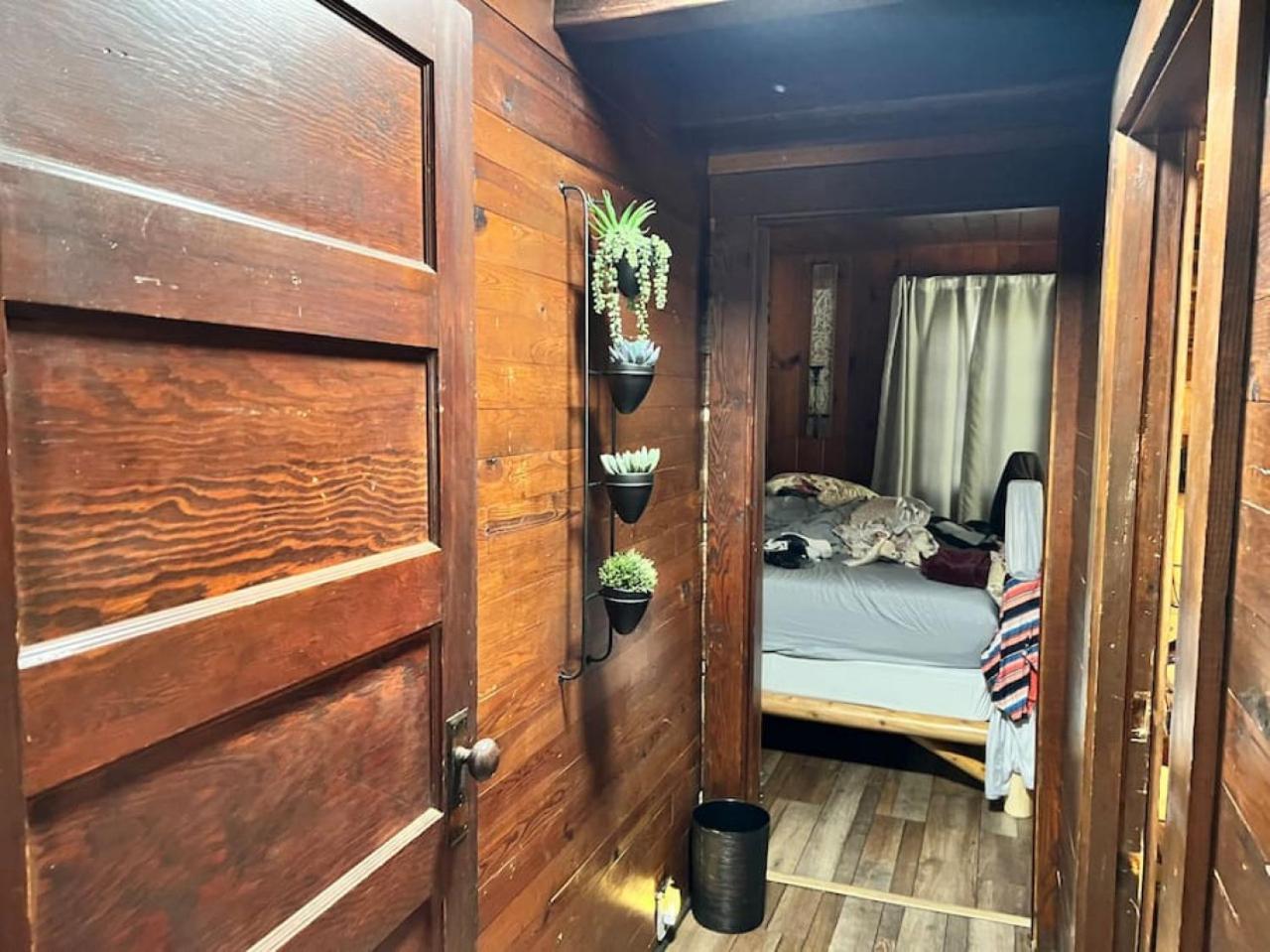 Smoky Speakeasy 2 2 Hot Tubs And Private Pool Holiday home Gatlinburg