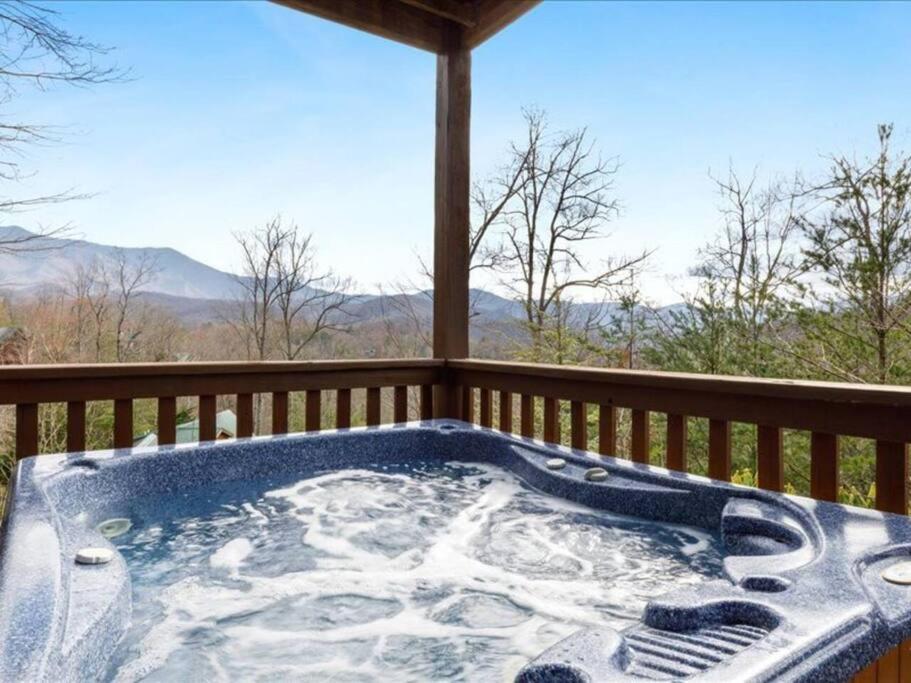 Breathtaking Views Of The Smokies, 3 Mins To Gatlinburg