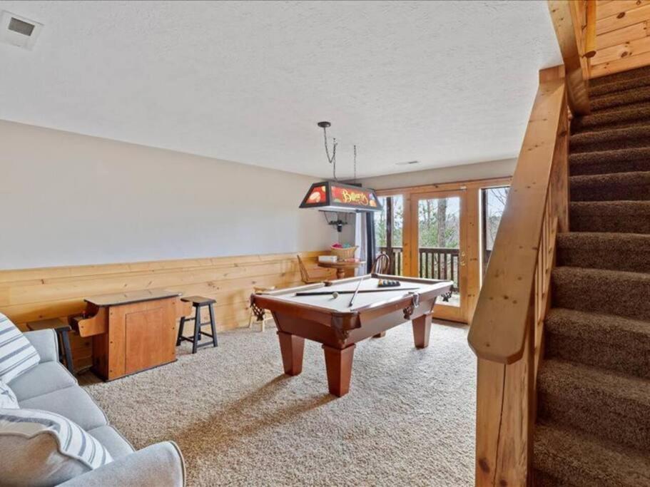 Holiday home Breathtaking Views Of The Smokies, 3 Mins To