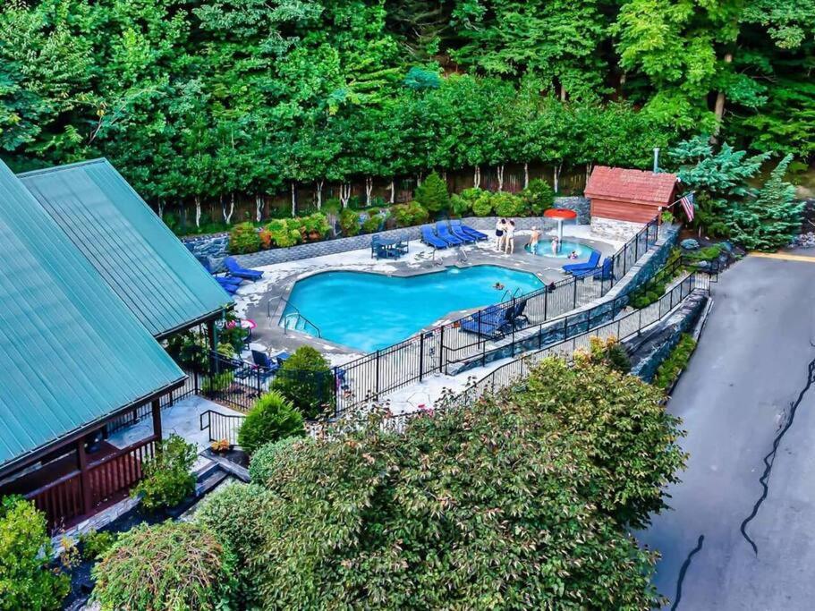 Breathtaking Views Of The Smokies, 3 Mins To Holiday home Gatlinburg