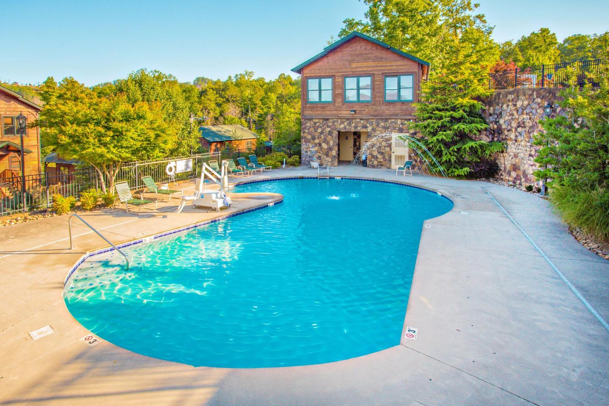 Heavenly Hilltop Getaway Gatlinburg