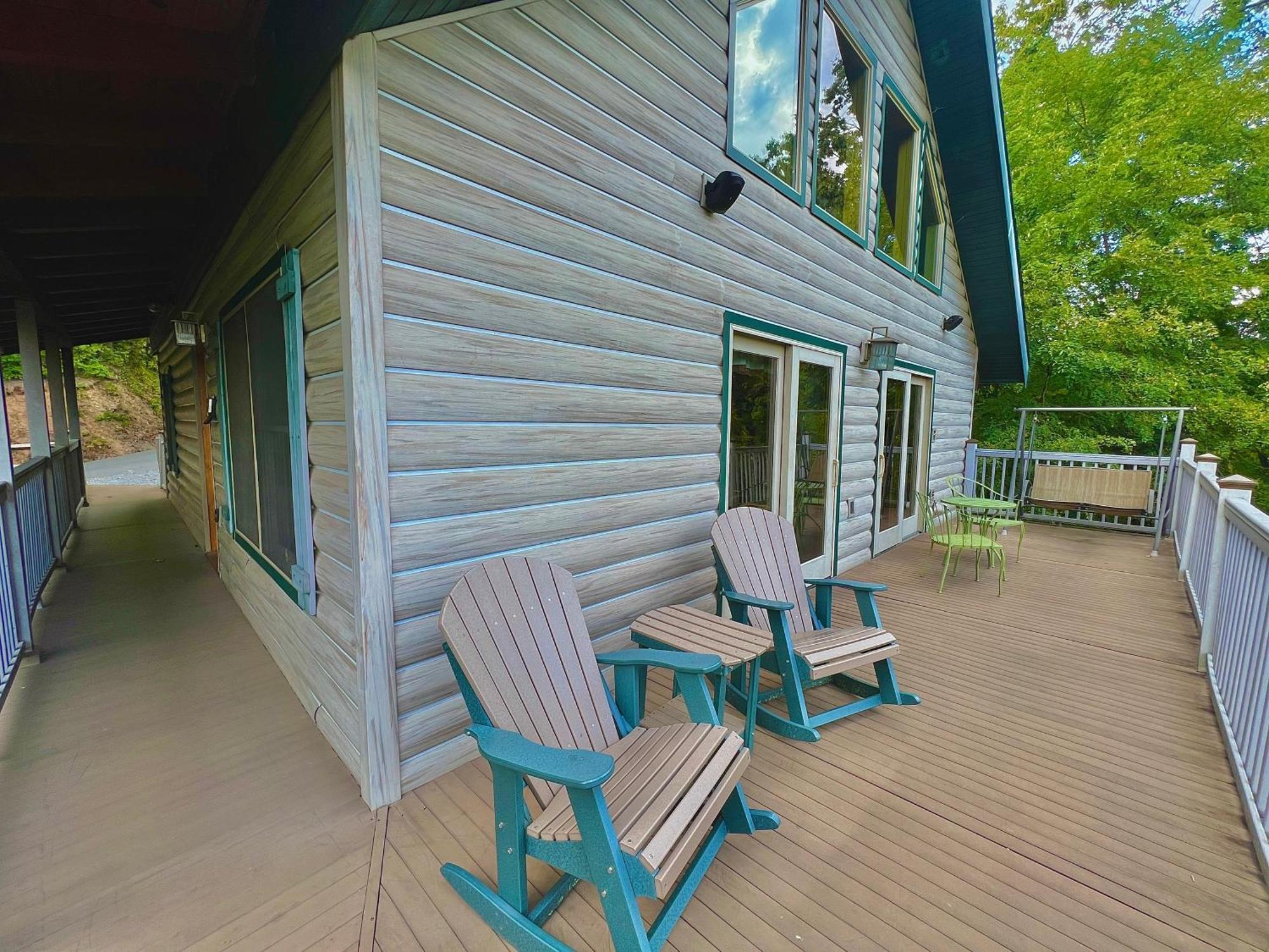 Bear Cave Holiday home *