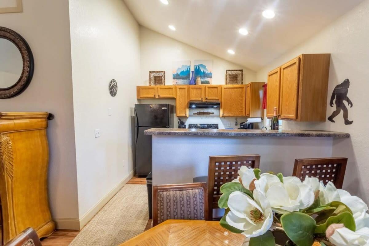 Sasquatch D Holiday home