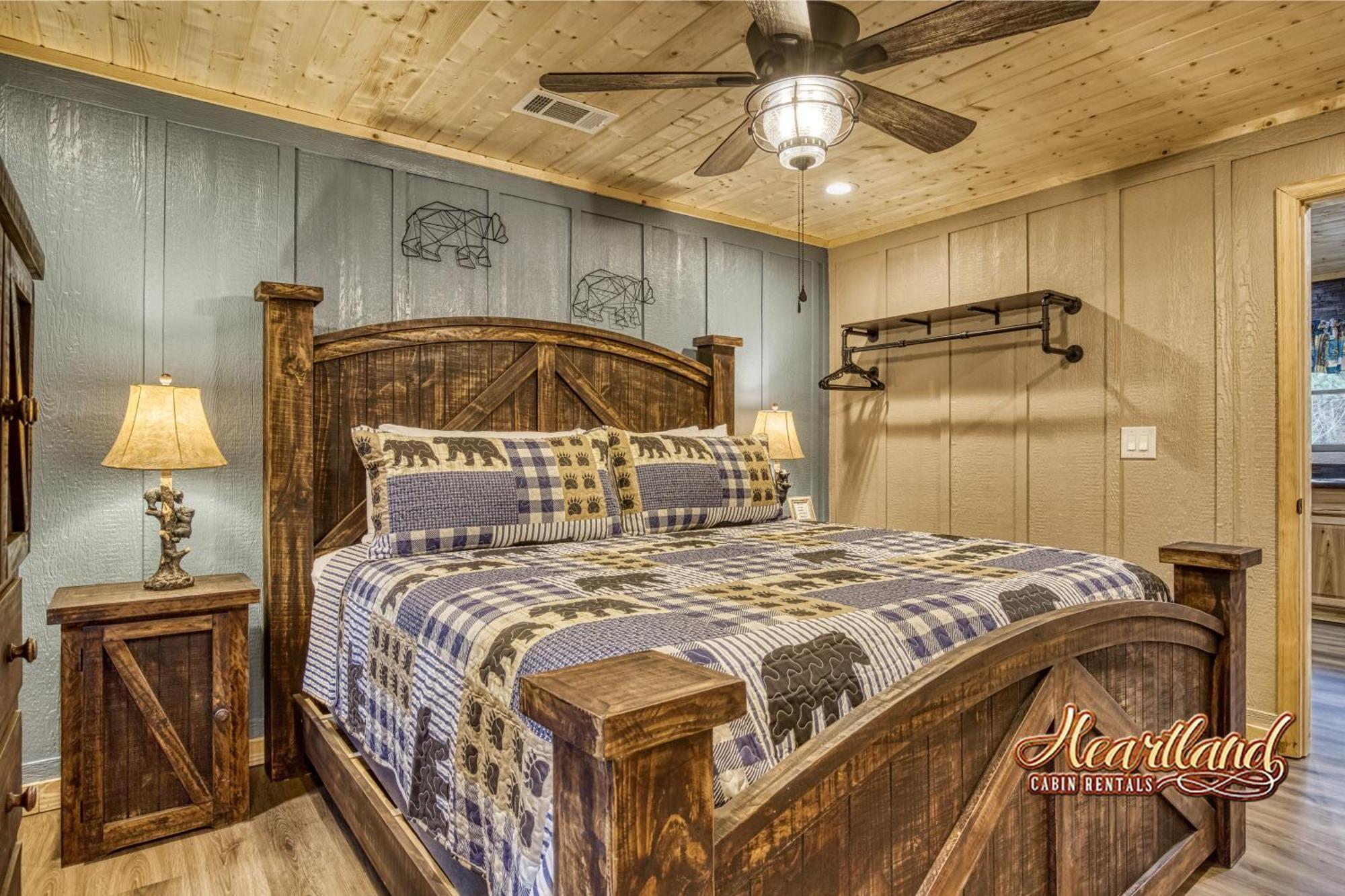 A Beary Happy Place * Gatlinburg