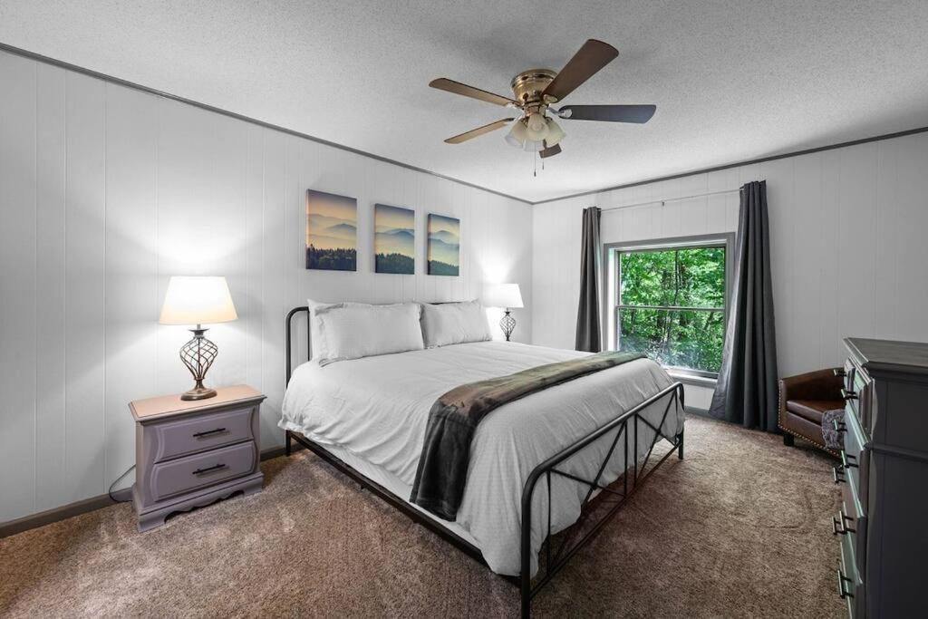 Holiday home Access To 3 Pools & Pickleball! View! Shuffleboard! Arcade! Hot Tub!