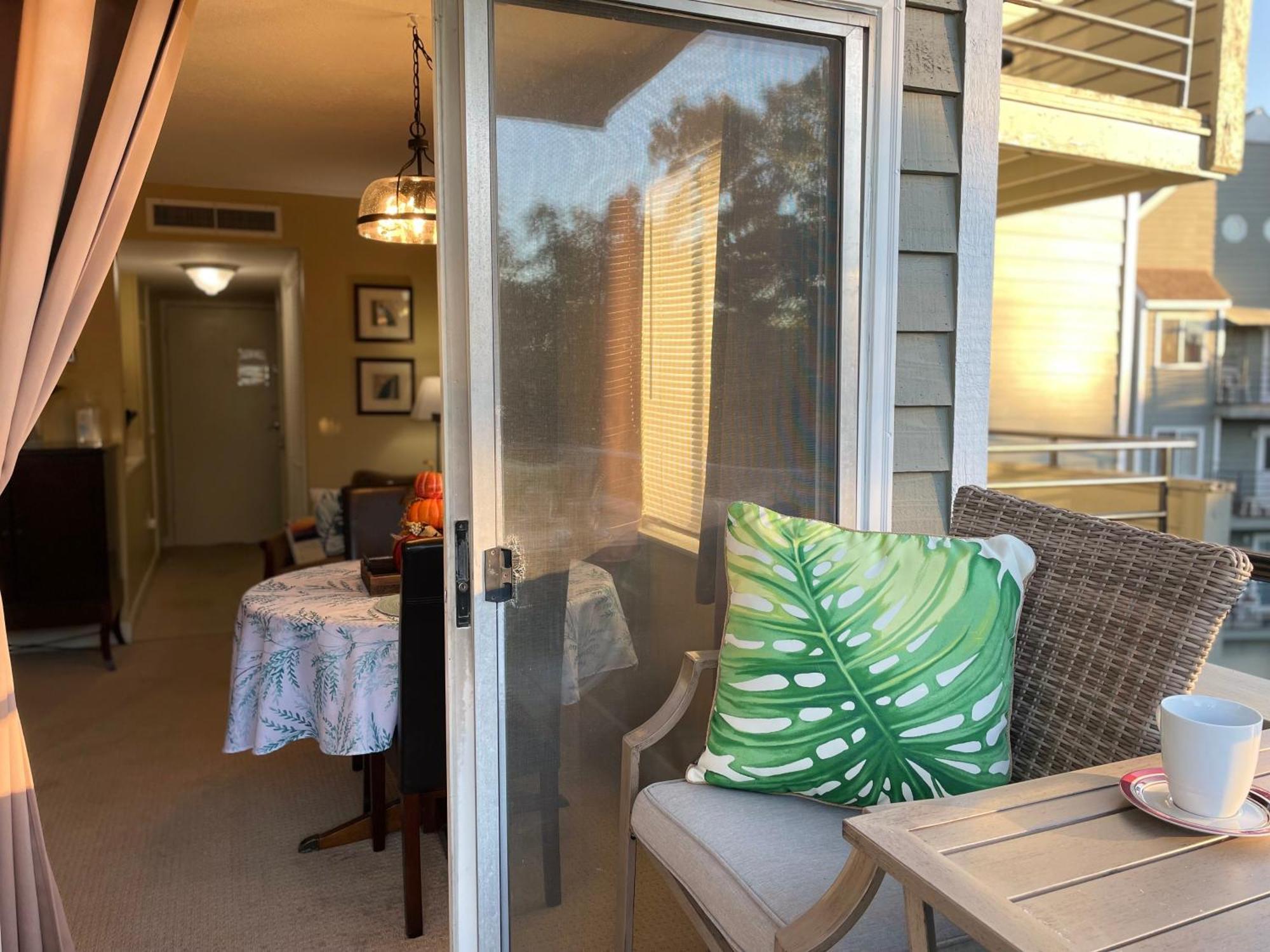 Summit Getaway For 2 With Amazing View! Gatlinburg