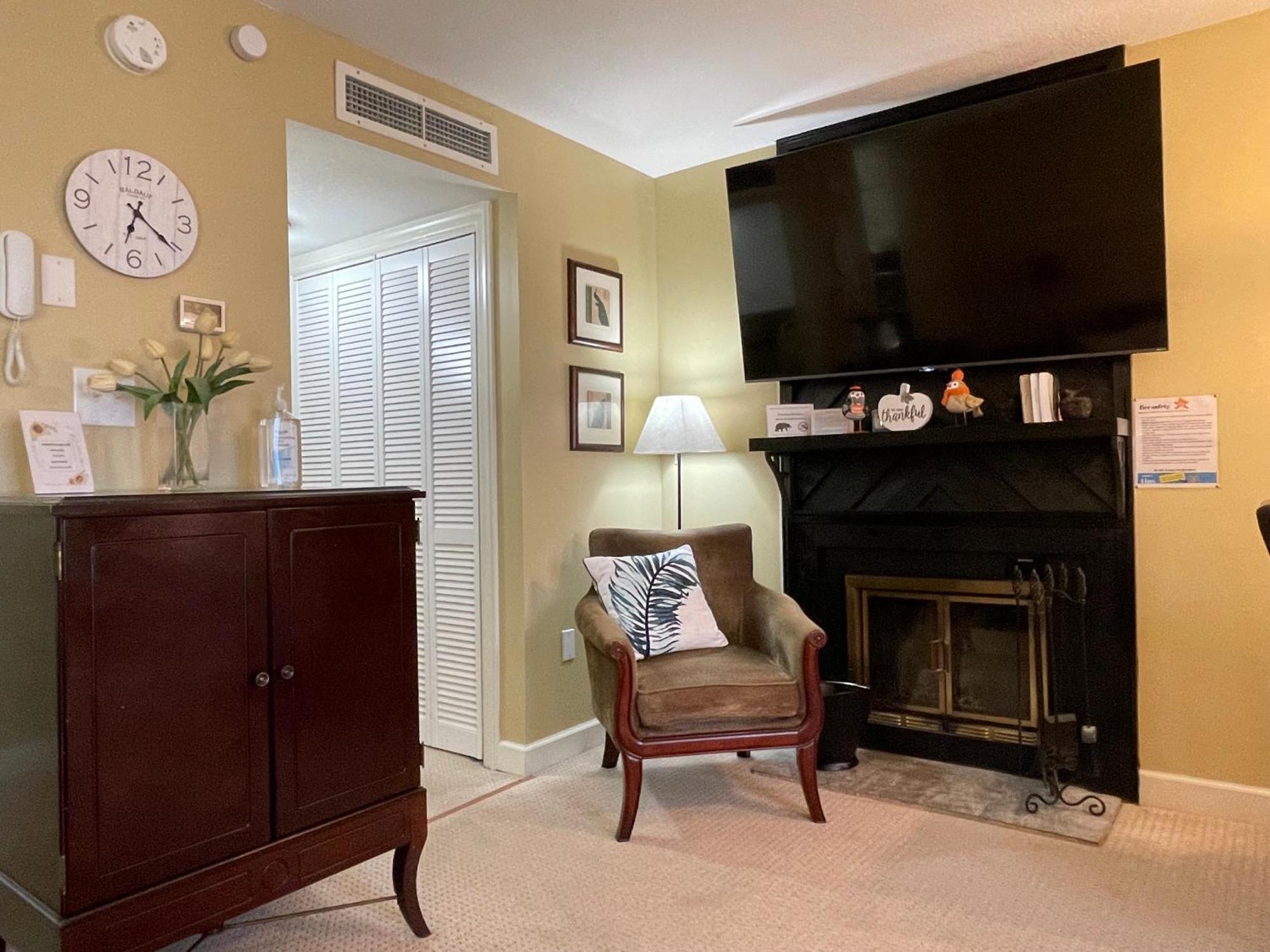 Apartment Summit Getaway For 2 With Amazing View! Gatlinburg