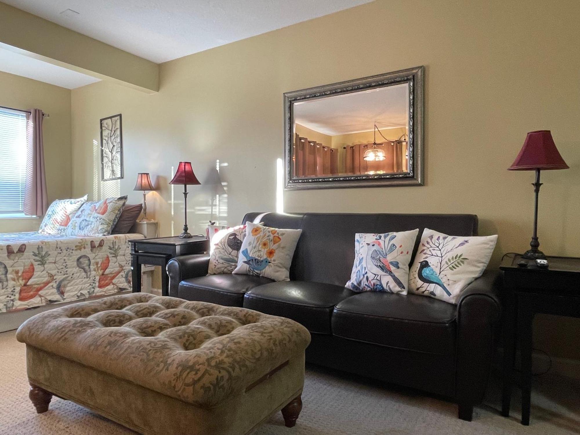 Apartment Summit Getaway For 2 With Amazing View! *