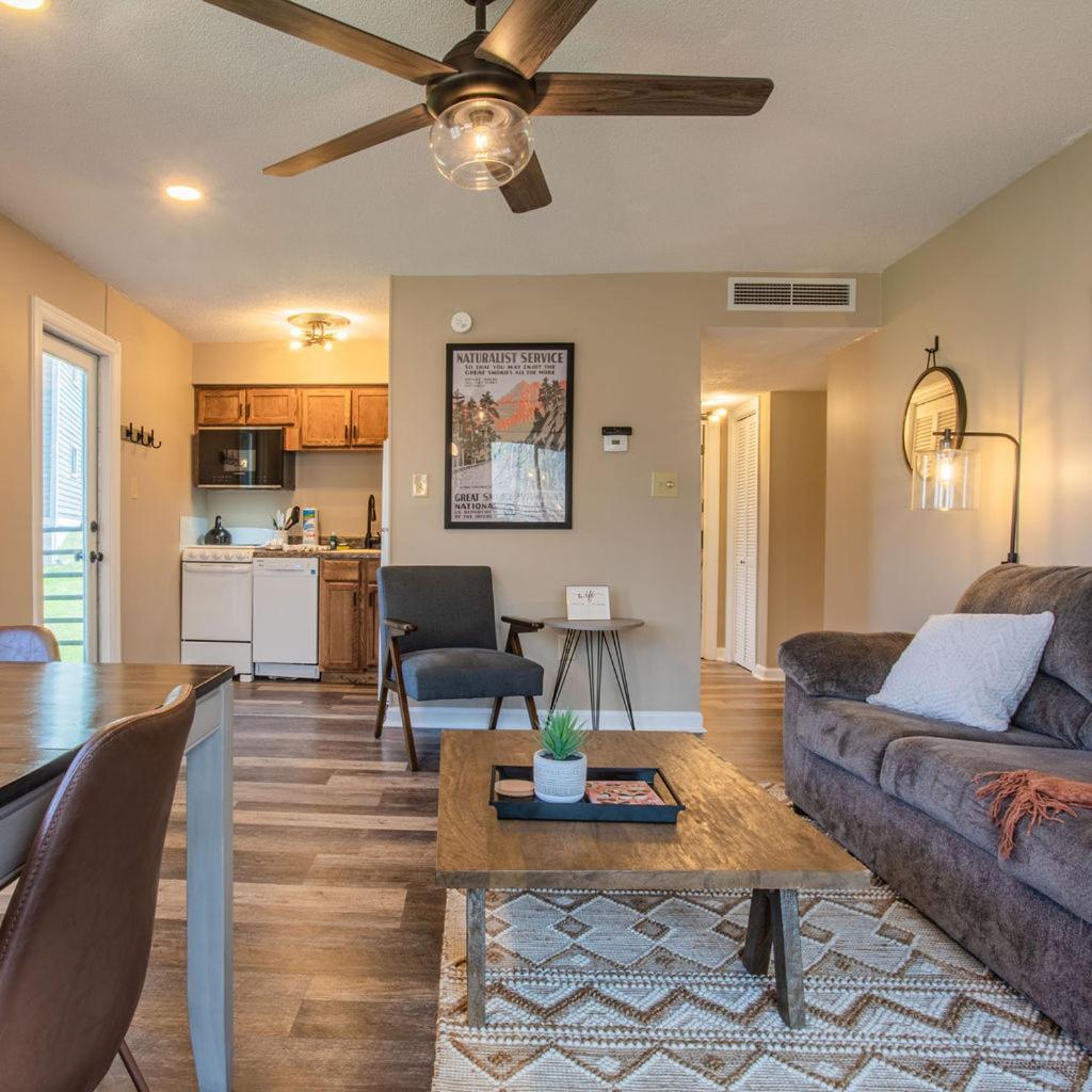 Bear Show 1st Floor 2br * Family Pools Wifi