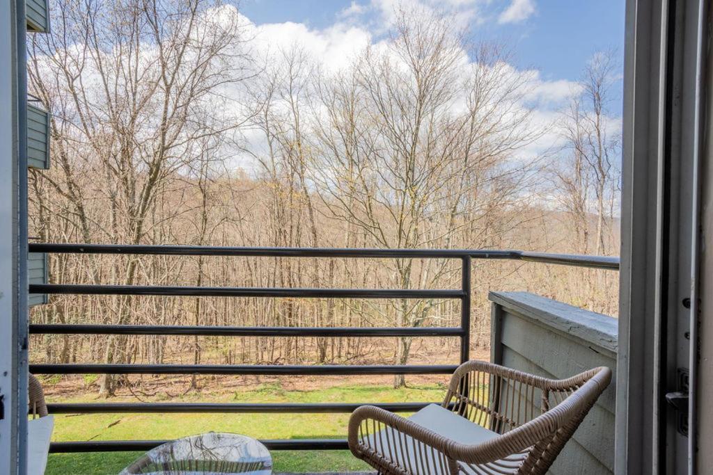 Bear Show 1st Floor 2br * Family Pools Wifi * Gatlinburg