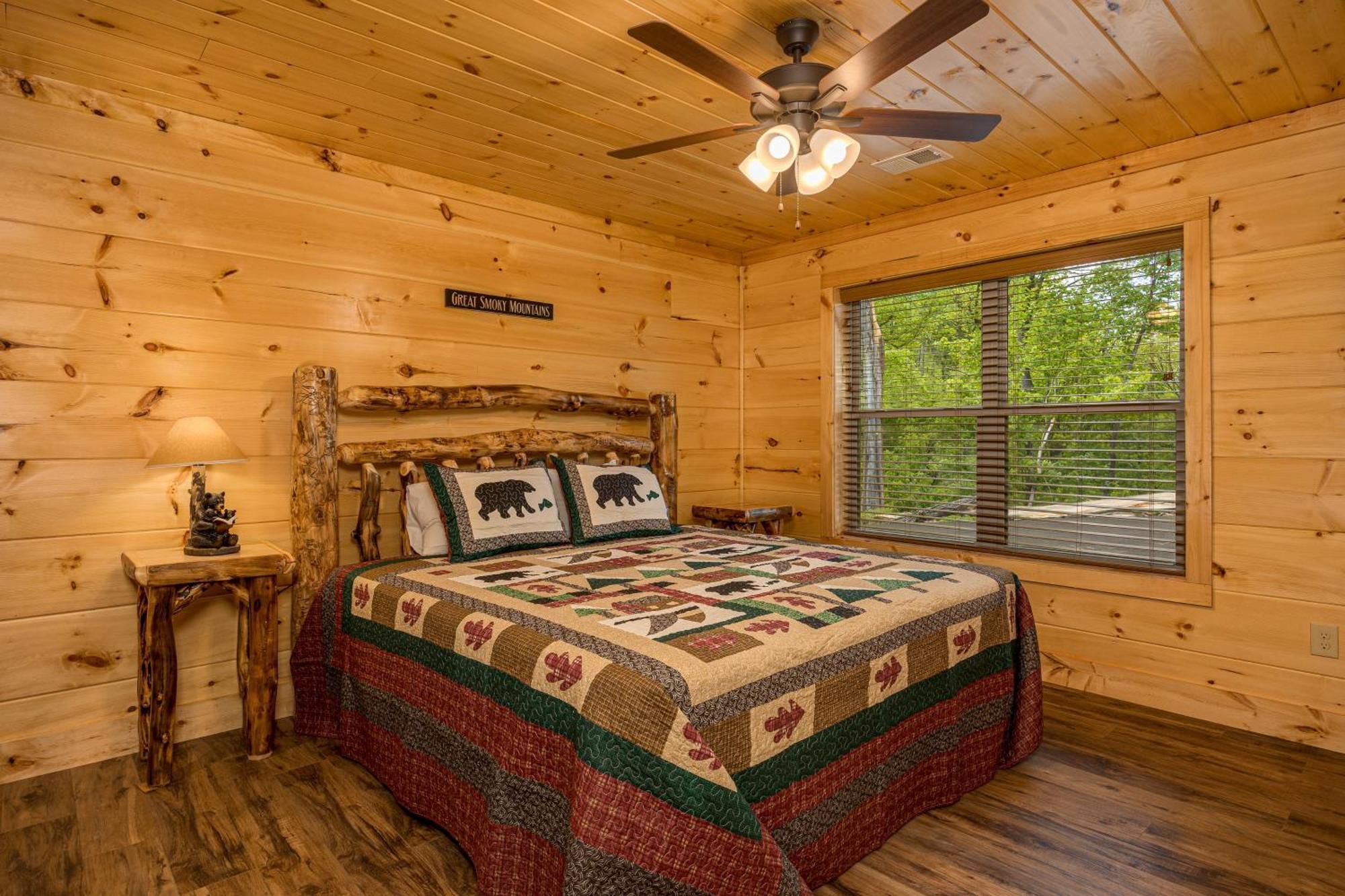 Hidden Gem For Up To 10 With Wi-fi, Game Room, Hot Tub And Swim Spa, Close To Town, Private Holiday home *