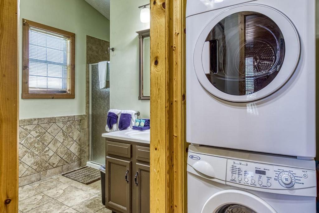 Holiday home Heavenly View, 1089 Of Free Attraction Tickets For Each Paid Day, Dollywood And More, Pool! Gatlinburg
