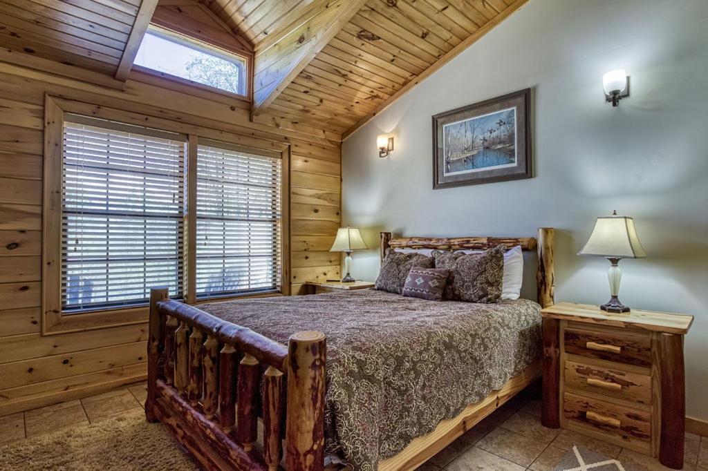 Holiday home Heavenly View, 1089 Of Free Attraction Tickets For Each Paid Day, Dollywood And More, Pool!