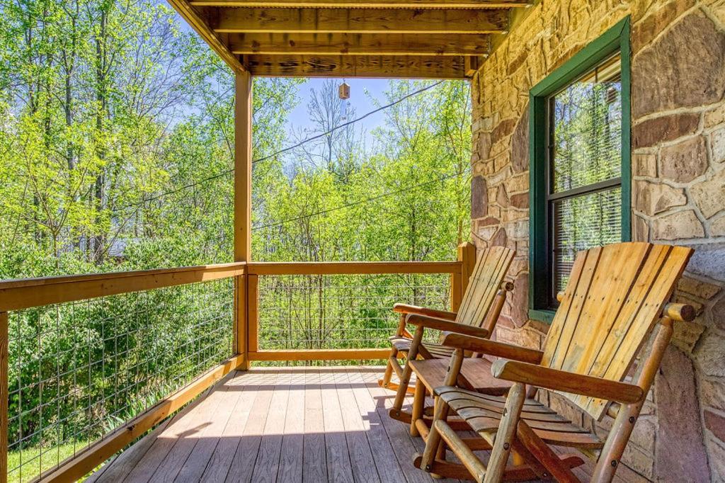 Holiday home Heavenly View, 1089 Of Free Attraction Tickets For Each Paid Day, Dollywood And More, Pool!