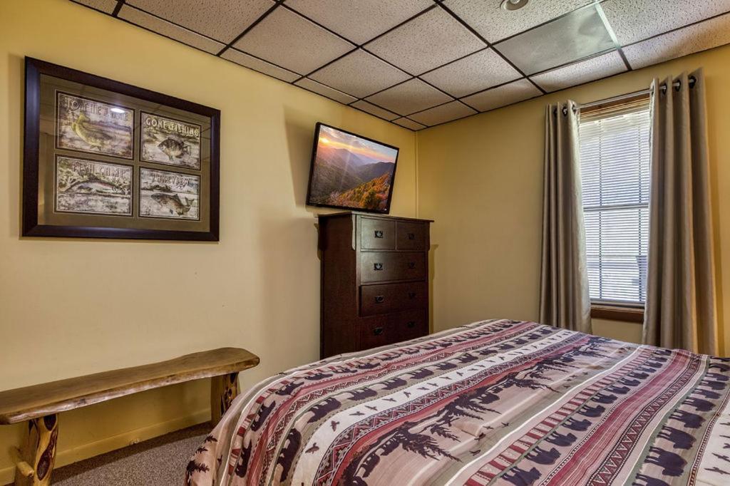 Heavenly View, 1089 Of Free Attraction Tickets For Each Paid Day, Dollywood And More, Pool!