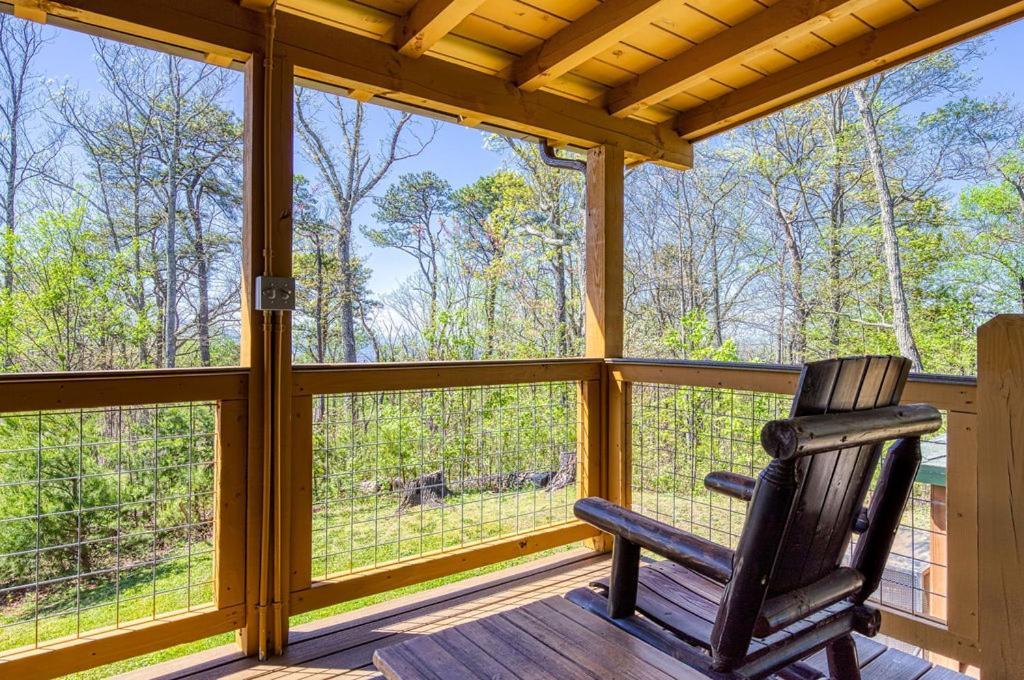 Heavenly View, 1089 Of Free Attraction Tickets For Each Paid Day, Dollywood And More, Pool!