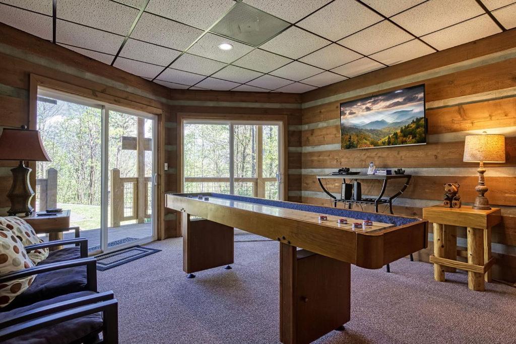 Holiday home Heavenly View, 1089 Of Free Attraction Tickets For Each Paid Day, Dollywood And More, Pool!