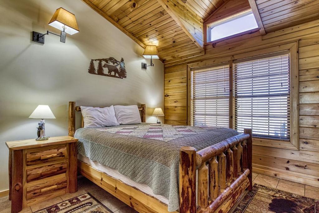 Holiday home Heavenly View, 1089 Of Free Attraction Tickets For Each Paid Day, Dollywood And More, Pool!