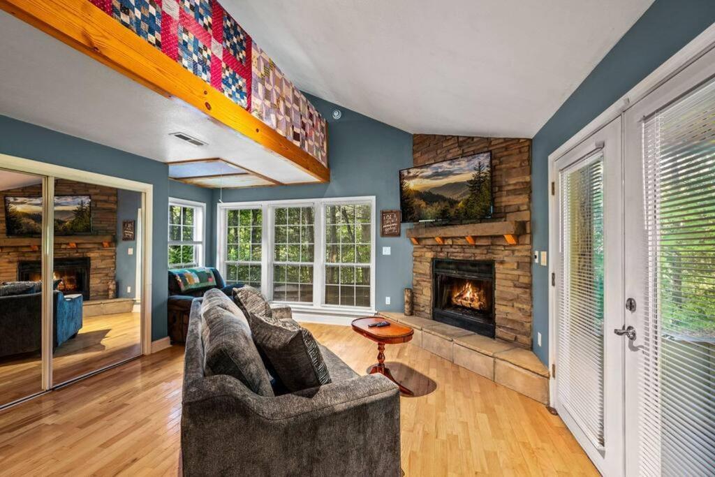 Beary Cozy Retreat Gatlinburg