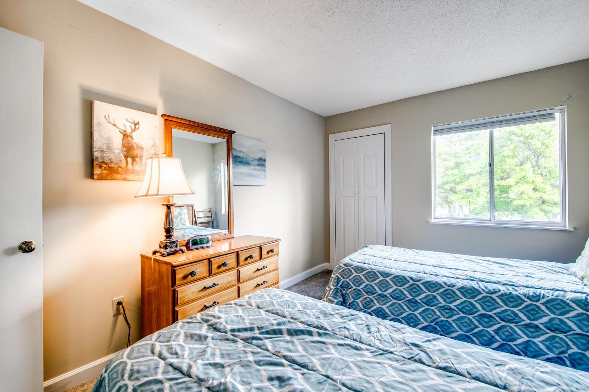 Apartment Mountaintop With Balcony And Views! *